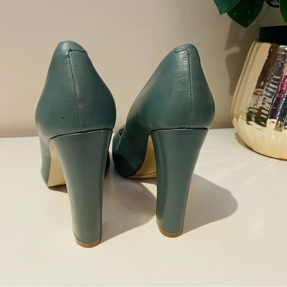 Nine West 4” pumps Sz 7.5 - Picture 6 of 9